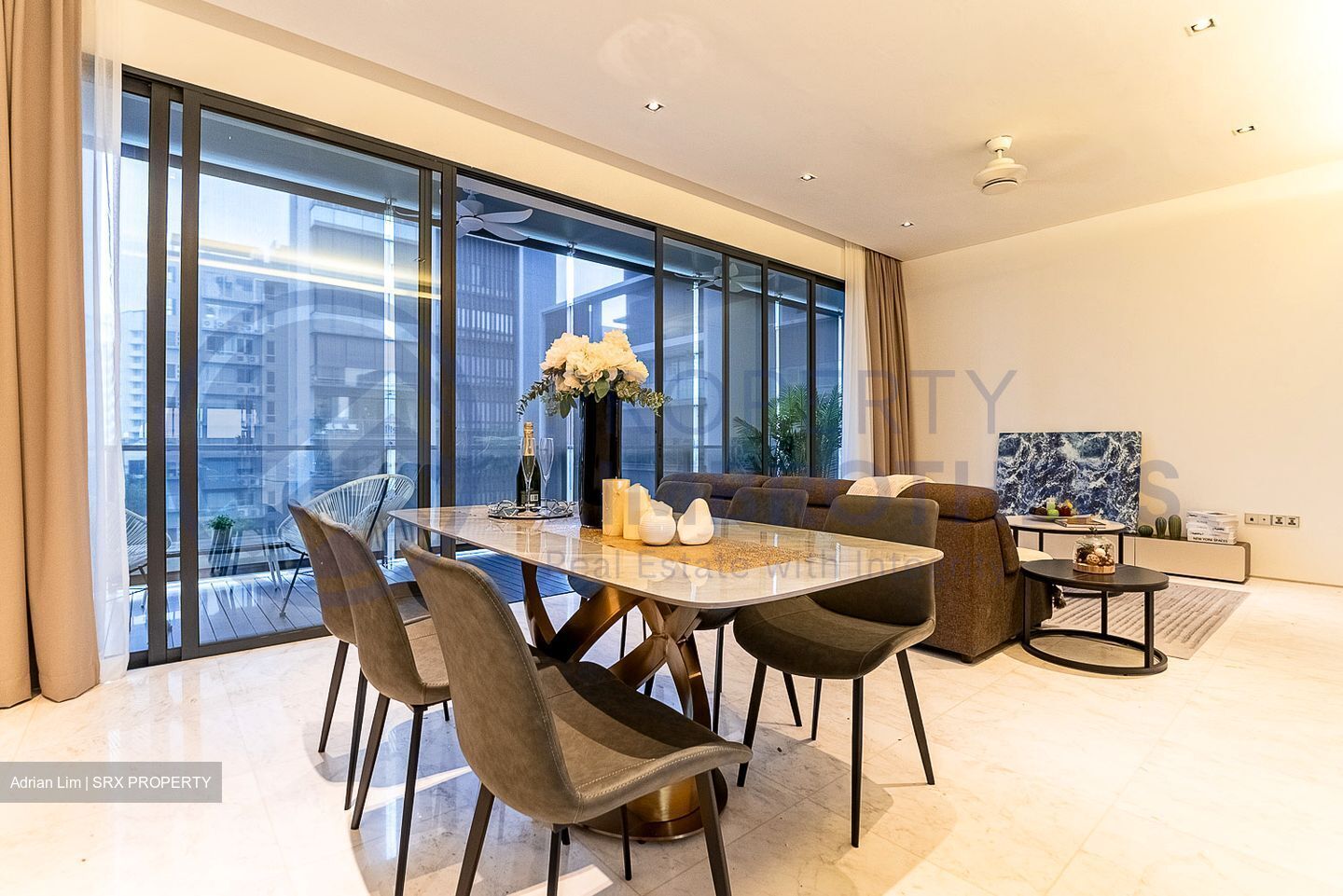 Sui Generis (D10), Condominium #452725401